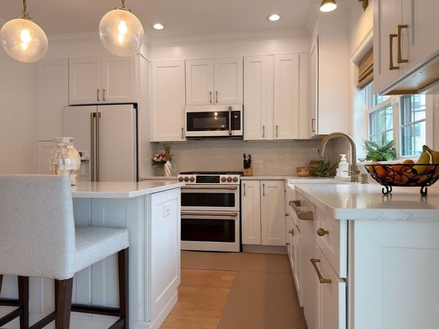 68 Prospect St 1, Peabody, MA 01960