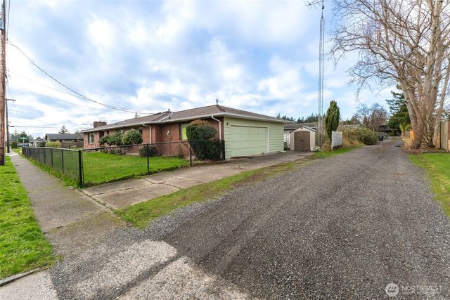 1523 S 15th Street, Mount Vernon, WA 98274