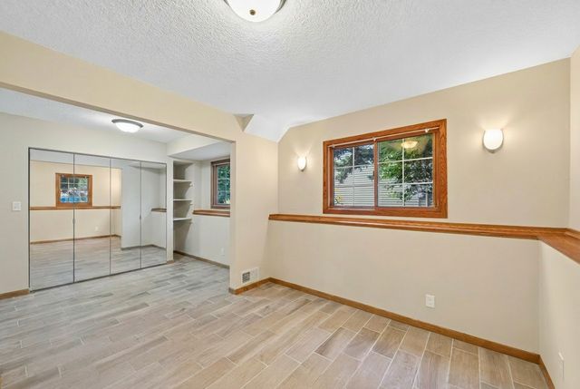 11295 50th Place N, Plymouth, MN 55442