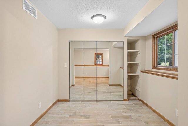 11295 50th Place N, Plymouth, MN 55442