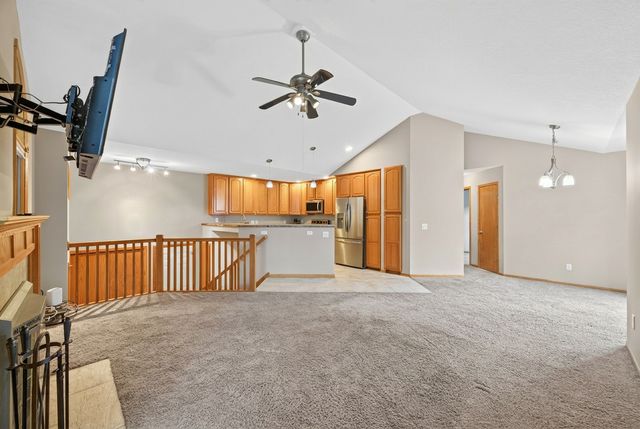 11295 50th Place N, Plymouth, MN 55442