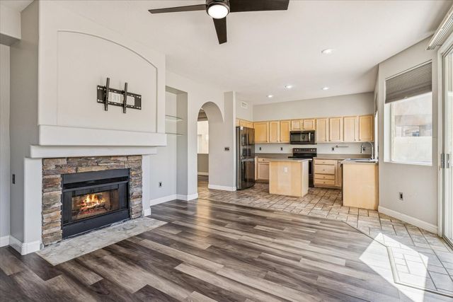 16666 S 21st Street, Phoenix, AZ 85048