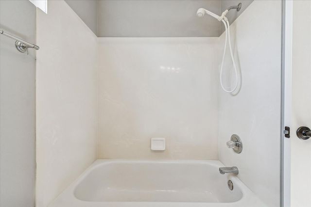 16666 S 21st Street, Phoenix, AZ 85048