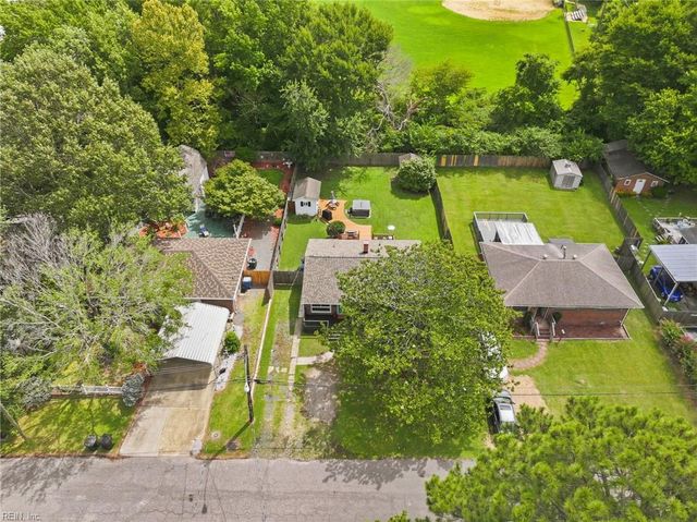 220 Matt LN, Virginia Beach, VA 23454