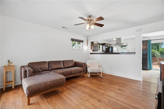 220 Matt LN, Virginia Beach, VA 23454