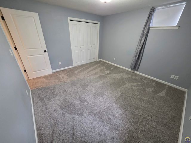 3436 NW 38th TER, Topeka, KS 66618