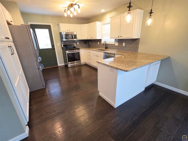 3436 NW 38th TER, Topeka, KS 66618