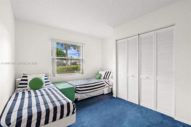 7901 NW 86th Ter, Tamarac, FL 33321