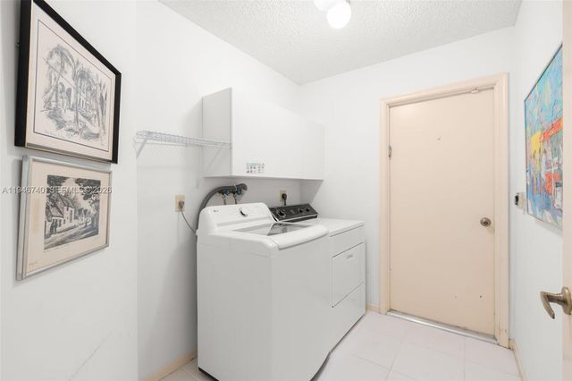 7901 NW 86th Ter, Tamarac, FL 33321