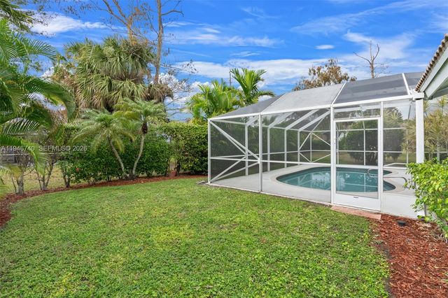 7901 NW 86th Ter, Tamarac, FL 33321