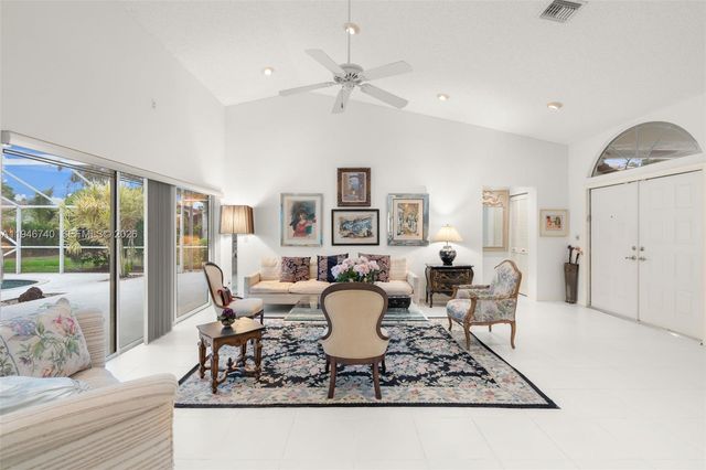 7901 NW 86th Ter, Tamarac, FL 33321