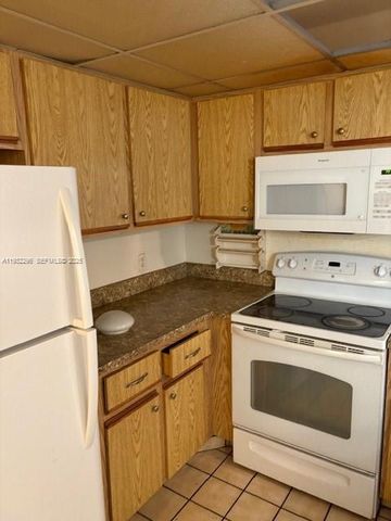 4183 Palm Bay Cir A, West Palm Beach, FL 33406