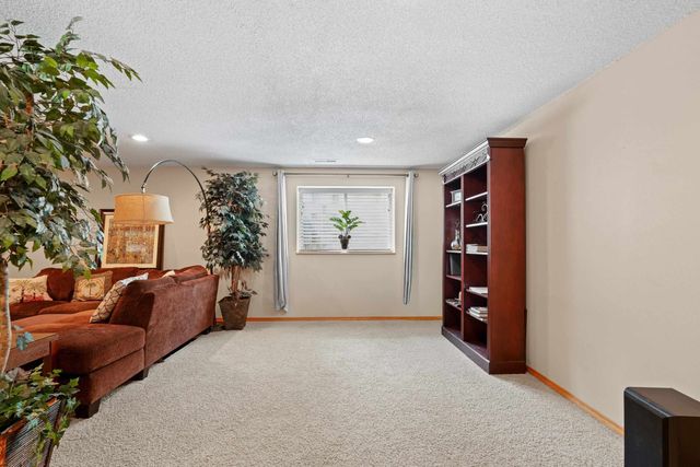 517 W Bolan Ave, Spokane, WA 99224