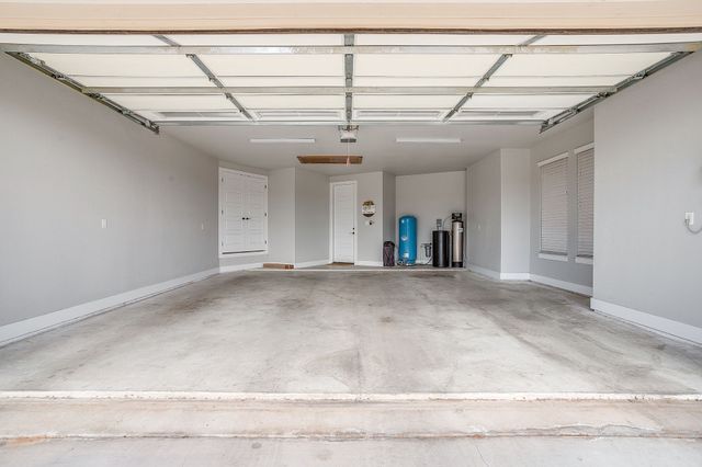 8895 Hutcheson Hill Road, Springtown, TX 76082