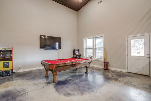 8895 Hutcheson Hill Road, Springtown, TX 76082