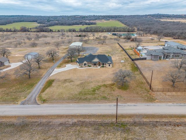 8895 Hutcheson Hill Road, Springtown, TX 76082