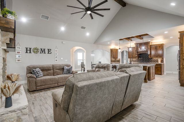 8895 Hutcheson Hill Road, Springtown, TX 76082