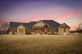 8895 Hutcheson Hill Road, Springtown, TX 76082