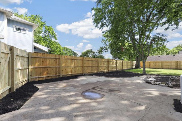 367 S Chillicothe Street, Plain City, OH 43064