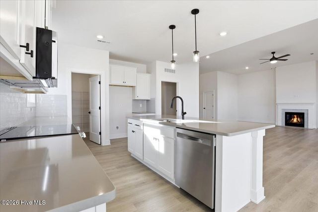 104 Manchester Court, La Grange, NC 28551