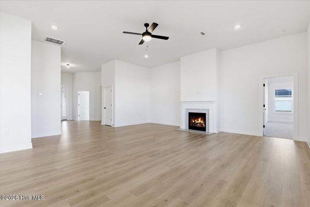 104 Manchester Court, La Grange, NC 28551