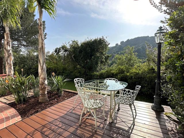 2400 Benedict Canyon Dr, Beverly Hills, CA 90210