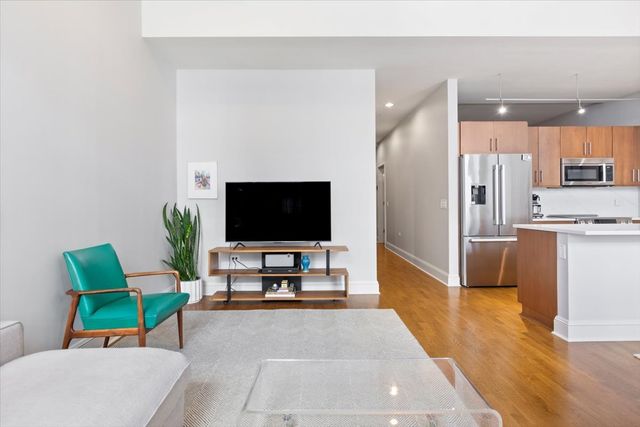 850 N Lake Shore Drive 510, Chicago, IL 60611