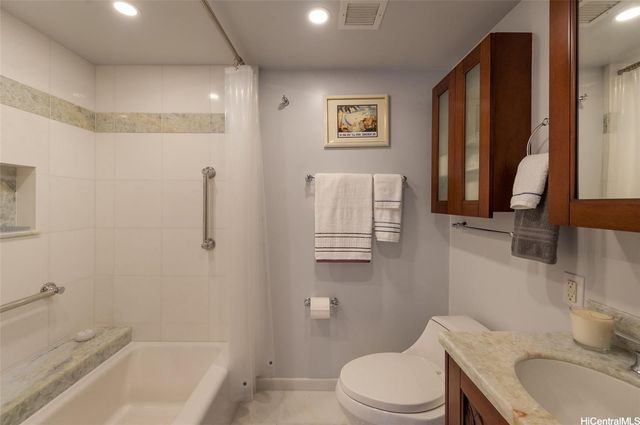 1650 Ala Moana Boulevard 3801, Honolulu, HI 96815