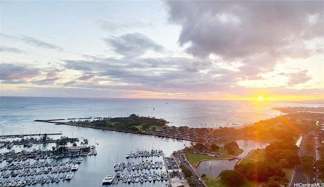 1650 Ala Moana Boulevard 3801, Honolulu, HI 96815