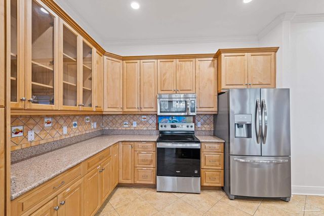 906 Panferio Dr, Pensacola Beach, FL 32561