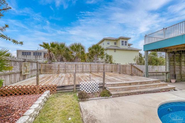 906 Panferio Dr, Pensacola Beach, FL 32561