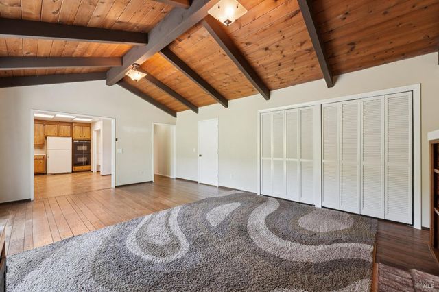 4808 Westminster Pl, Santa Rosa, CA 95405