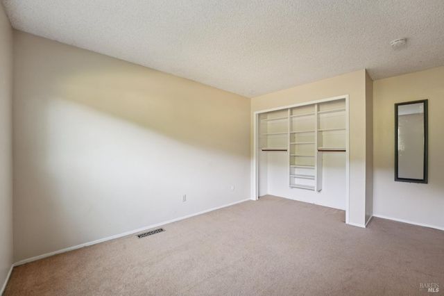 4808 Westminster Pl, Santa Rosa, CA 95405