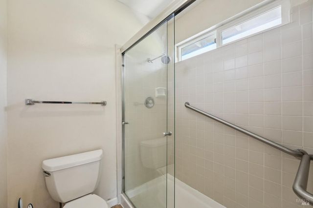 4808 Westminster Pl, Santa Rosa, CA 95405