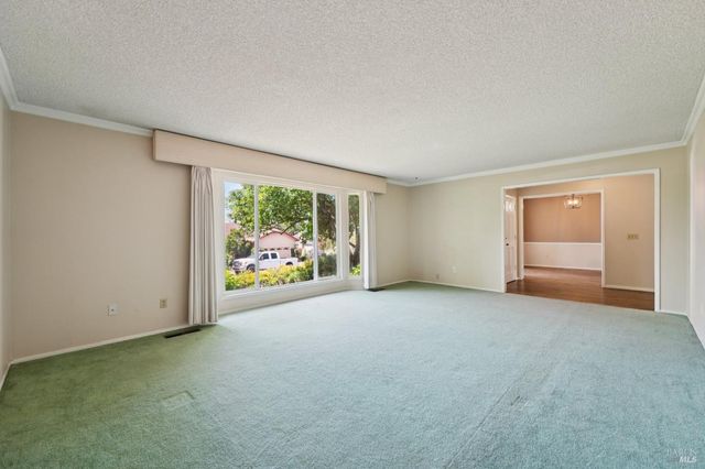 4808 Westminster Pl, Santa Rosa, CA 95405