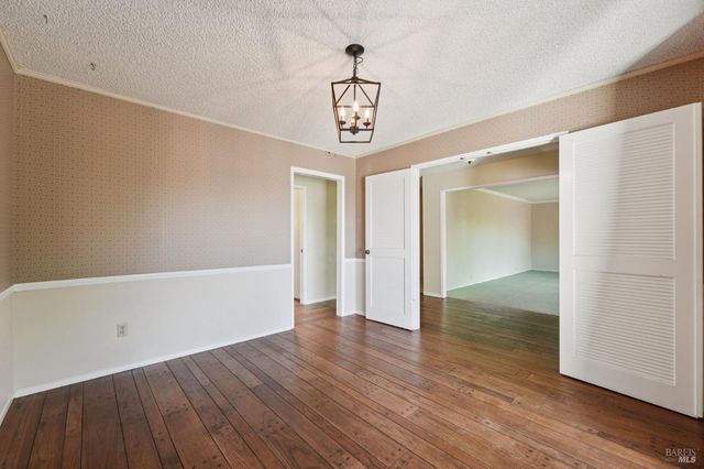 4808 Westminster Pl, Santa Rosa, CA 95405