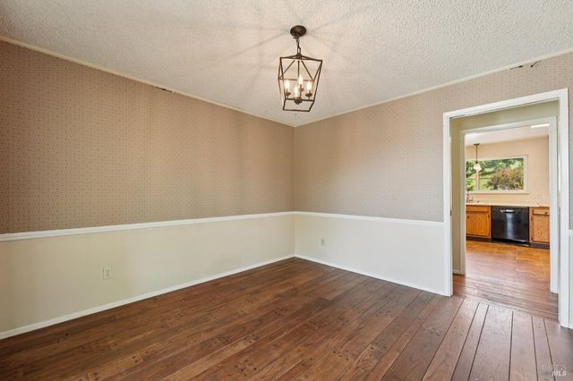 4808 Westminster Pl, Santa Rosa, CA 95405