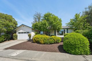 4808 Westminster Pl, Santa Rosa, CA 95405