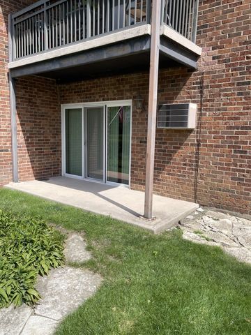 4039 Saratoga Avenue C101, Downers Grove, IL 60515