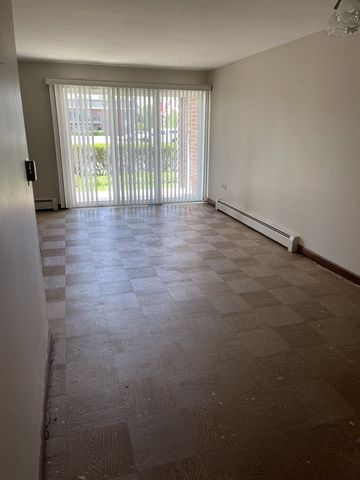 4039 Saratoga Avenue C101, Downers Grove, IL 60515
