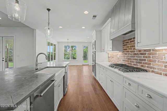 4493 Pleasant Breeze Drive, Olive Branch, MS 38654