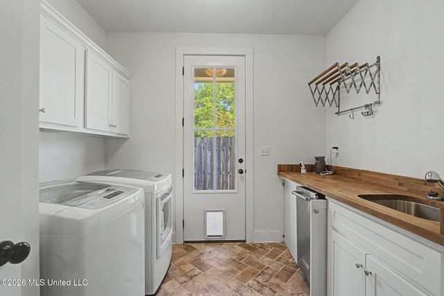 4493 Pleasant Breeze Drive, Olive Branch, MS 38654