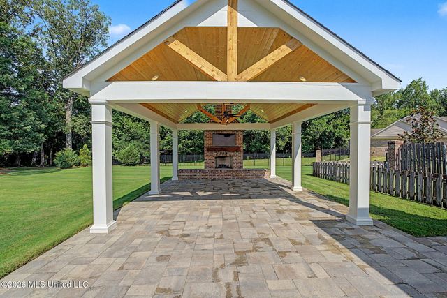 4493 Pleasant Breeze Drive, Olive Branch, MS 38654