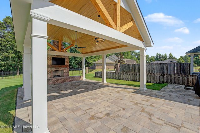 4493 Pleasant Breeze Drive, Olive Branch, MS 38654