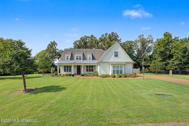 4493 Pleasant Breeze Drive, Olive Branch, MS 38654