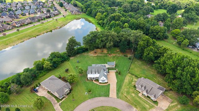 4493 Pleasant Breeze Drive, Olive Branch, MS 38654
