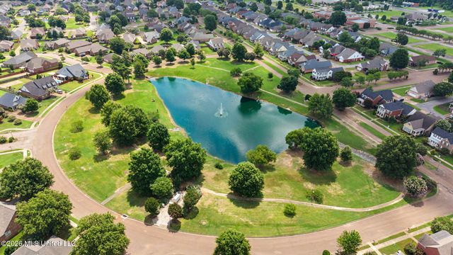 4493 Pleasant Breeze Drive, Olive Branch, MS 38654