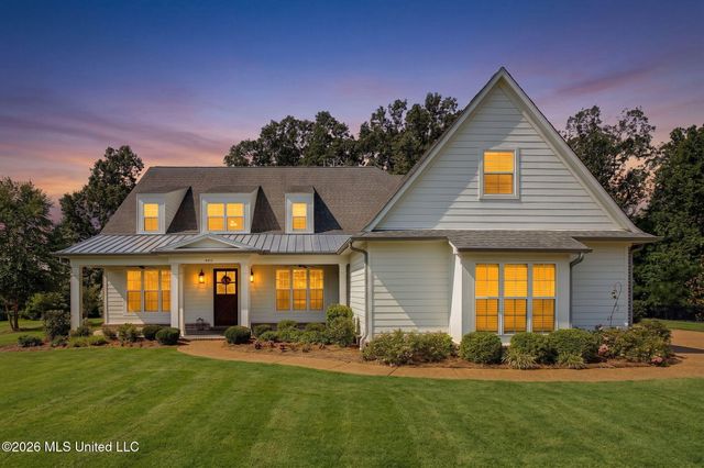 4493 Pleasant Breeze Drive, Olive Branch, MS 38654