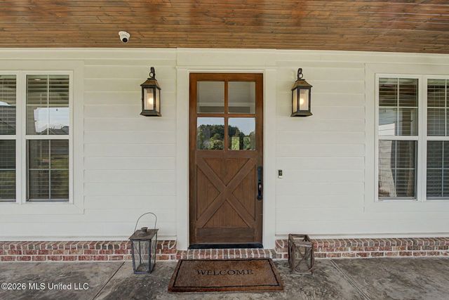 4493 Pleasant Breeze Drive, Olive Branch, MS 38654