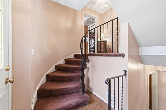 110 crosswinds lane, Murrysville, PA 15668